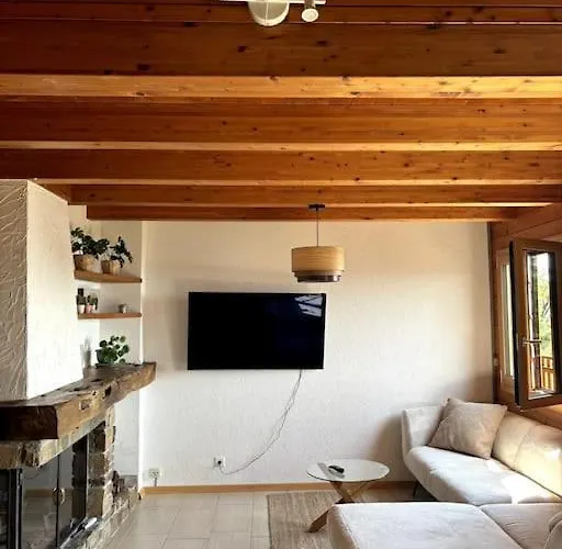 Swiss - Mountain And View Chalet *